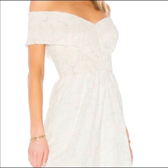 ENDLESS‎ Rose by Revolve off the shoulder white embroidered smocked mini dress - Picture 2 of 10